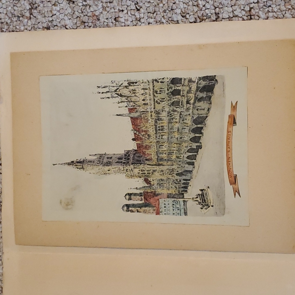 Vintage print of Munich Town hall building